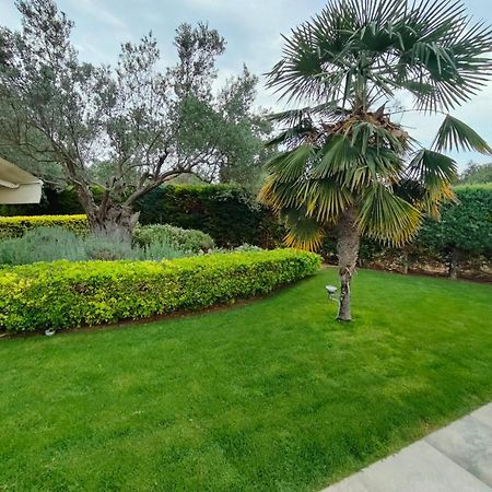 Luxurious 6 Bedroom Villa In A Great Location Chalkís Esterno foto