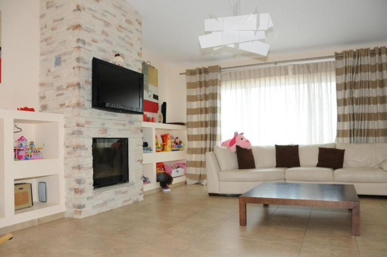 Luxurious 6 Bedroom Villa In A Great Location Chalkís Esterno foto