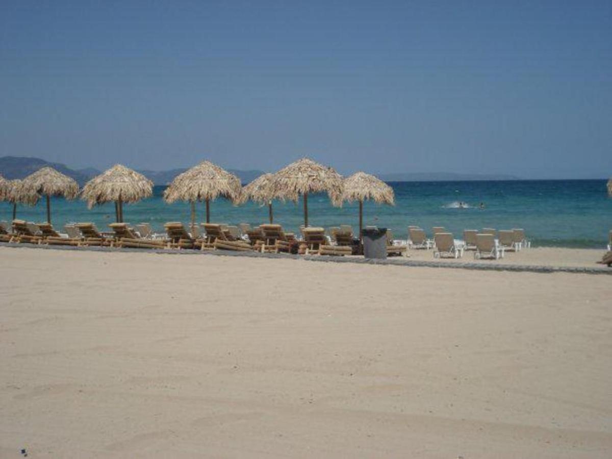 Luxurious 6 Bedroom Villa In A Great Location Chalkís Esterno foto
